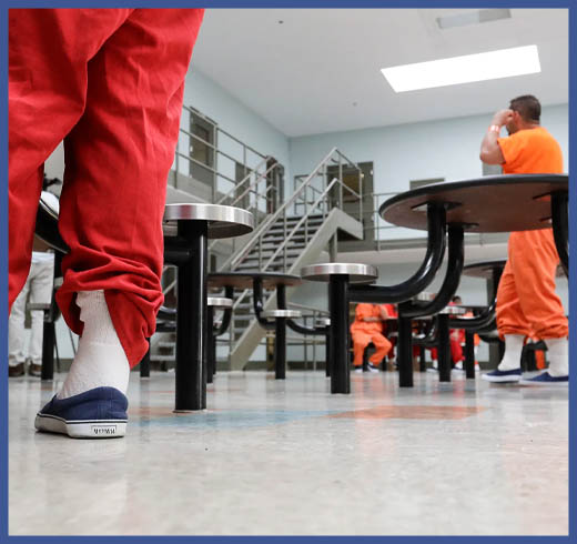 Nueva York pondrá fin a la detención de migrantes en cárceles de condados